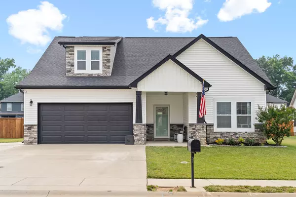 1081 Michaela Cir, Clarksville, TN 37043