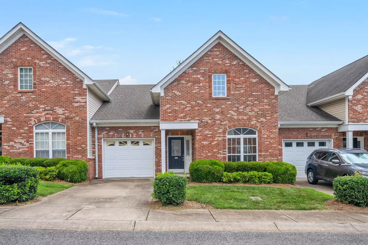 Clarksville, TN 37043,219 Med Park Dr #6