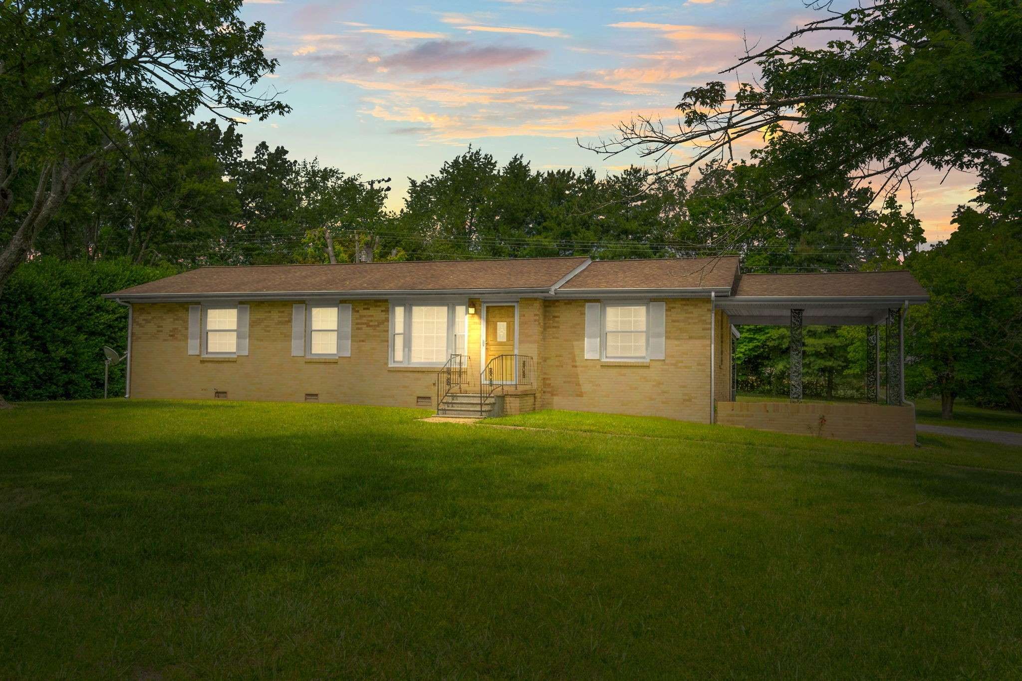 White House, TN 37188,213 Hamlett Dr