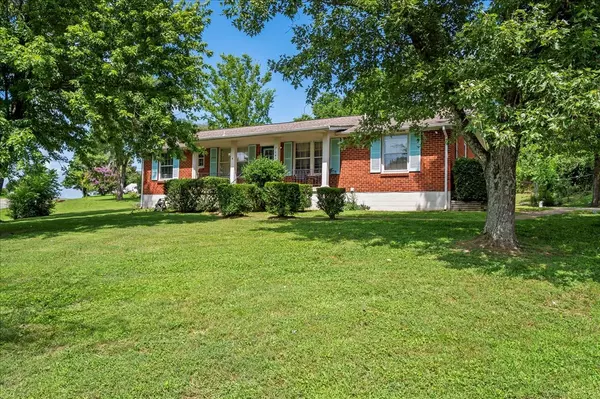 7040 Bonnamere Dr, Hermitage, TN 37076