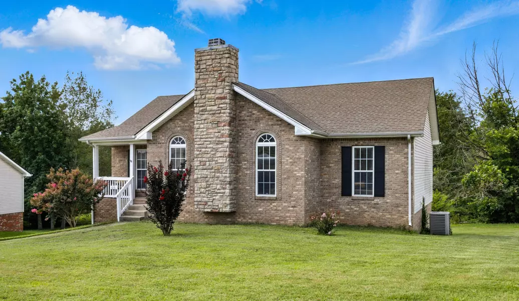 65 West Dr, Clarksville, TN 37040