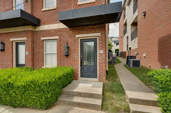 Nashville, TN 37240,3120B Long Blvd #201