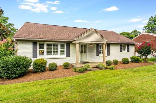 830 Hillwood Blvd, Nashville, TN 37209