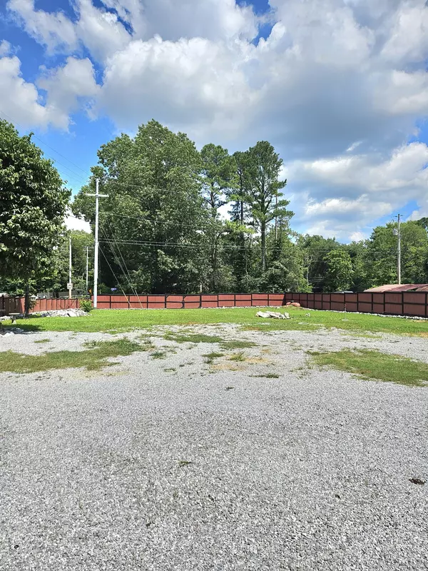 Clarksville, TN 37042,916 Britton Springs Rd