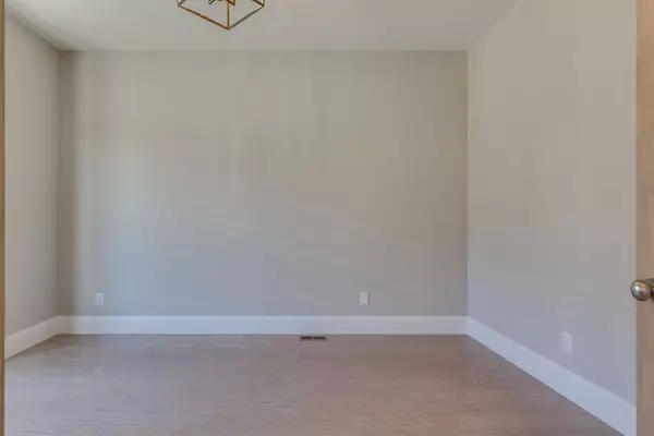 Goodlettsville, TN 37072,205 Sydney Dr