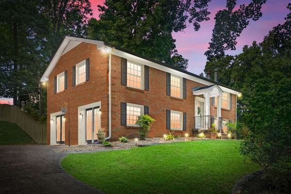 236 Slayden Cir, Clarksville, TN 37040