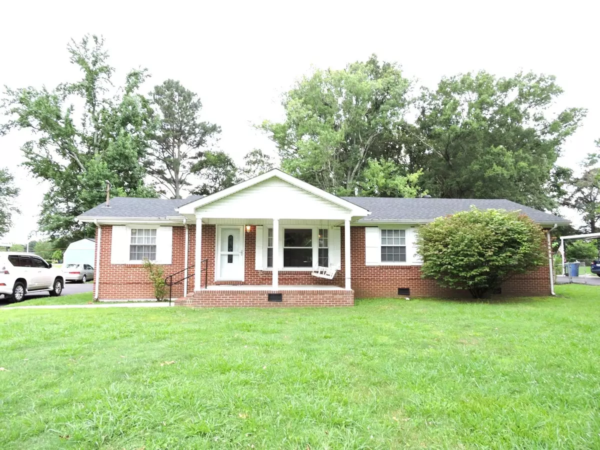Manchester, TN 37355,1304 Oak Dr