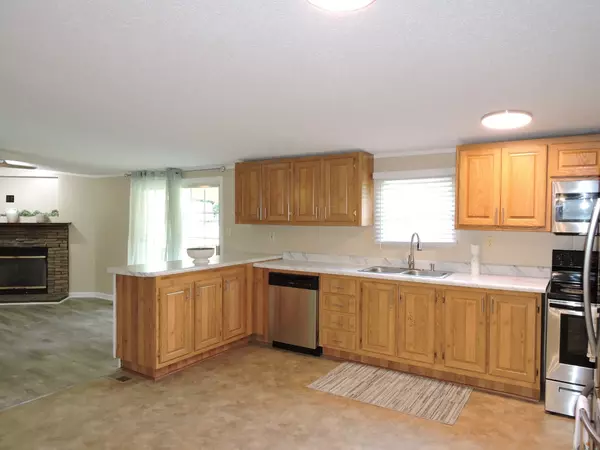 Manchester, TN 37355,411 Bob Meadows Rd