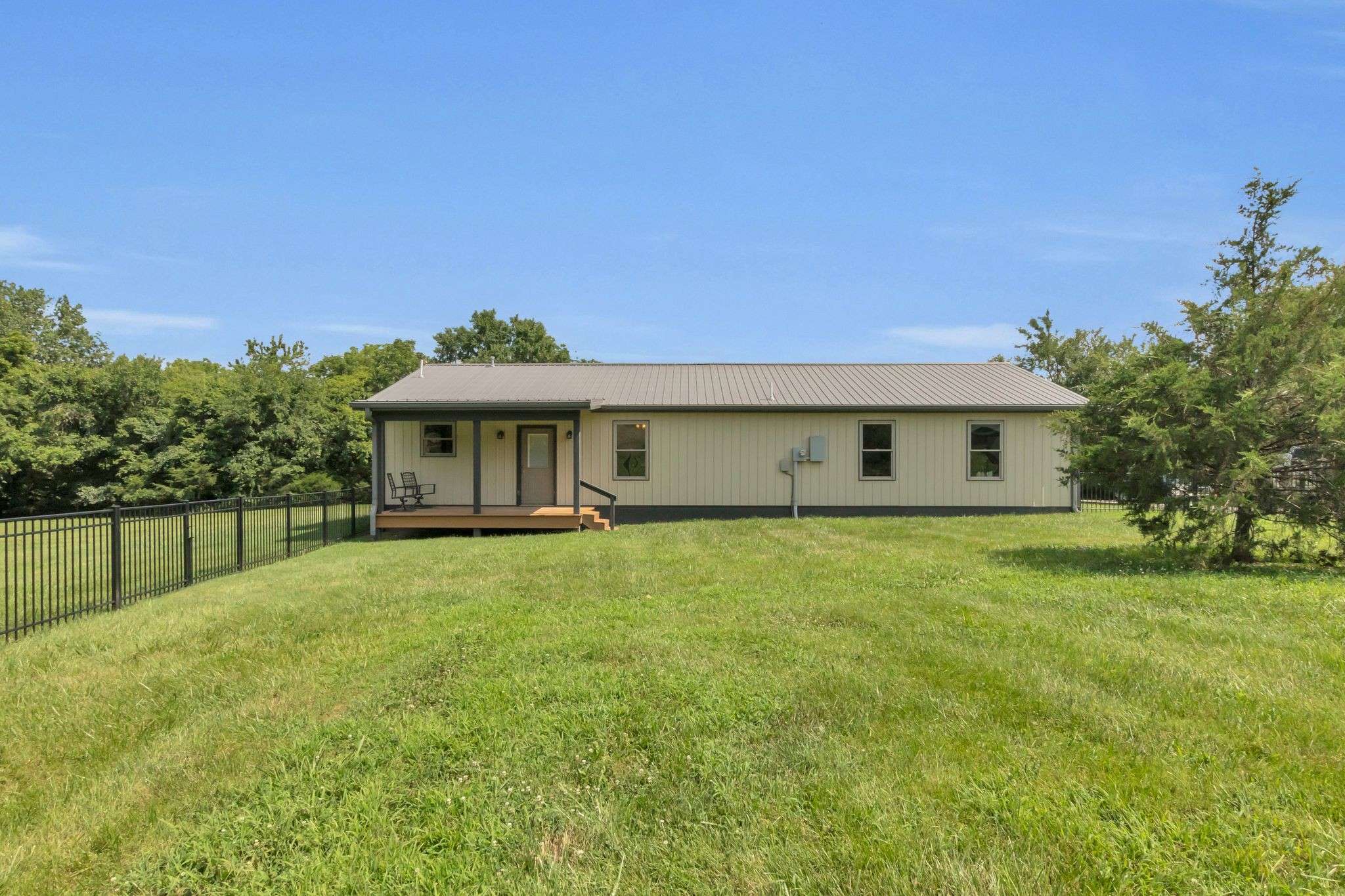 Readyville, TN 37149,1927 Porterfield Rd