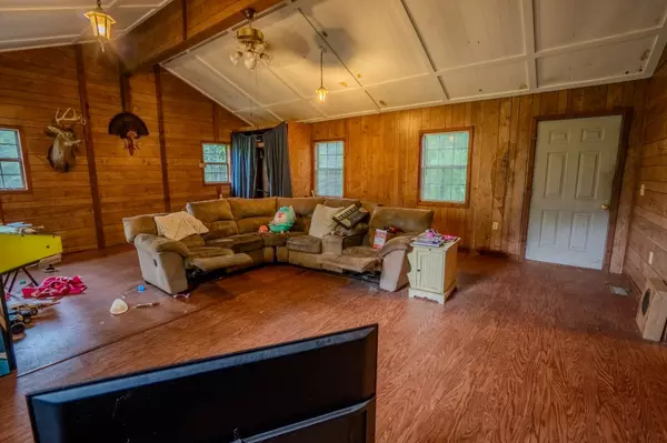 Westpoint, TN 38486,366 Ridge Rd