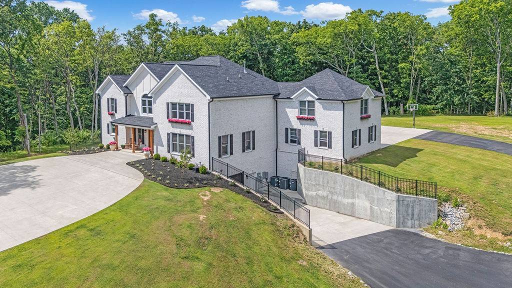 Hendersonville, TN 37075,135 Curtiswood Dr