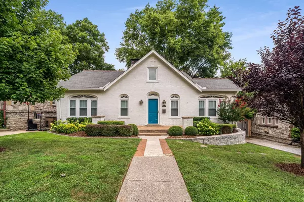 3002 Blakemore Ave, Nashville, TN 37212