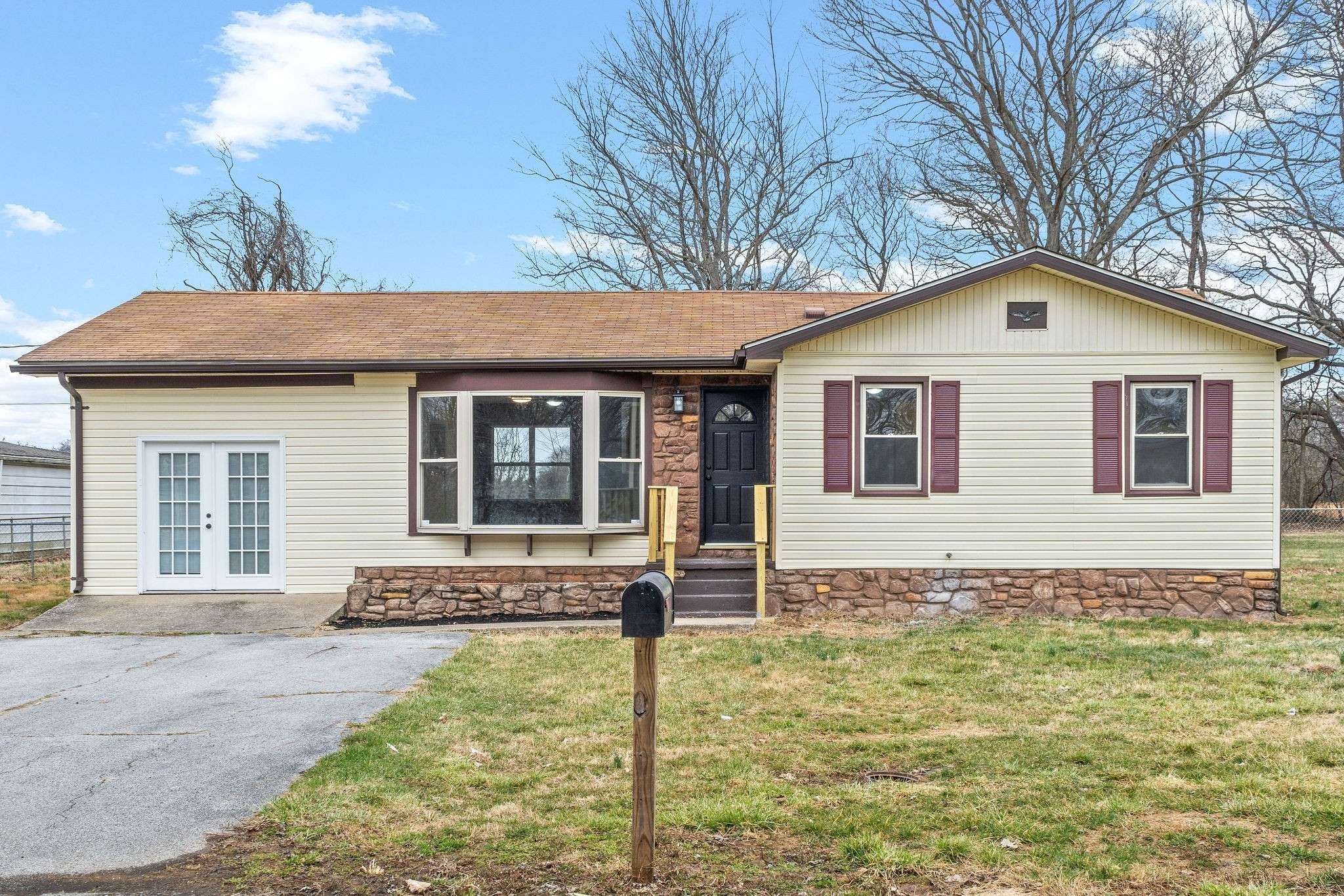 122 Johnston St, Hopkinsville, KY 42240