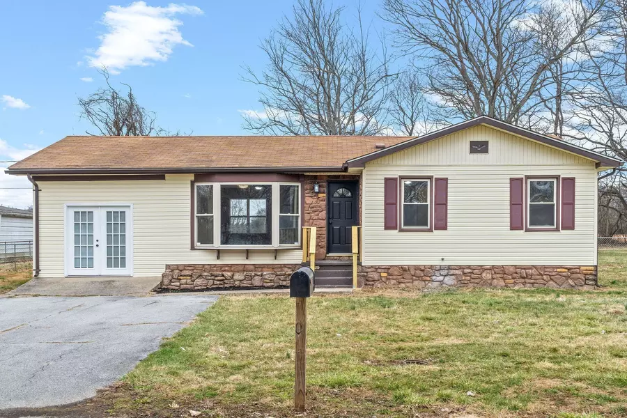 122 Johnston St, Hopkinsville, KY 42240