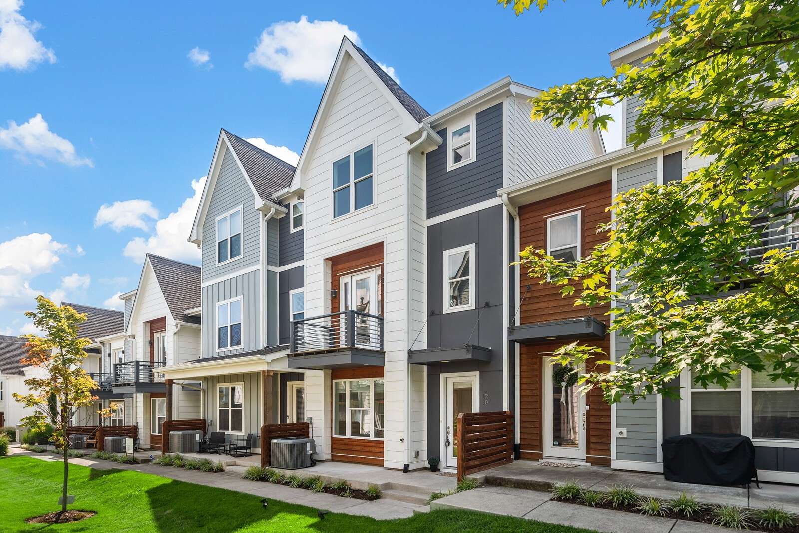Nashville, TN 37209,700 James Ave #20