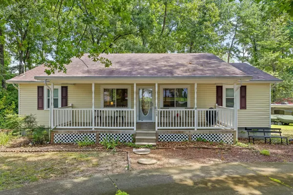 2068 Mulberry Lane, Tunnel Hill, GA 30755