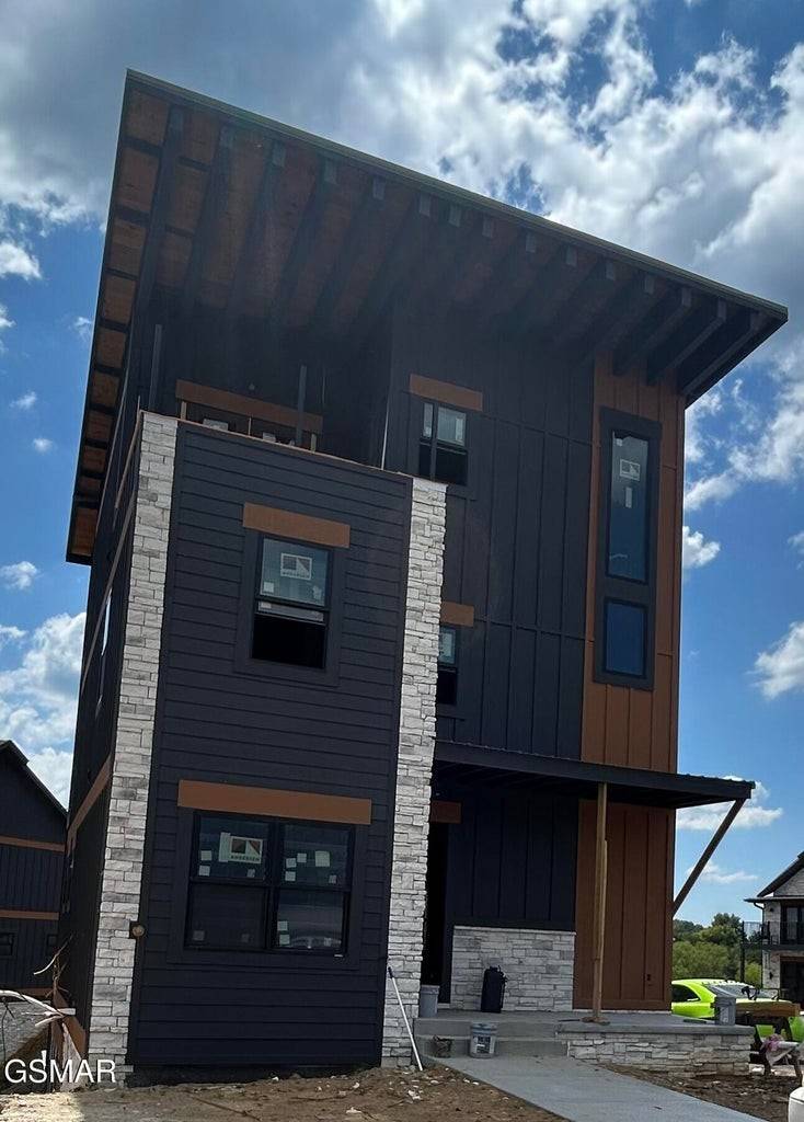 297 Rambling Creek Way, Sevierville, TN 37862