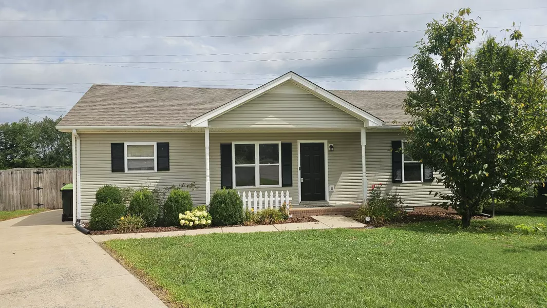 1949 Timberline Cir, Oak Grove, KY 42262