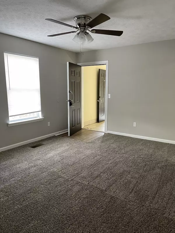Shelbyville, TN 37160,609 Landers St