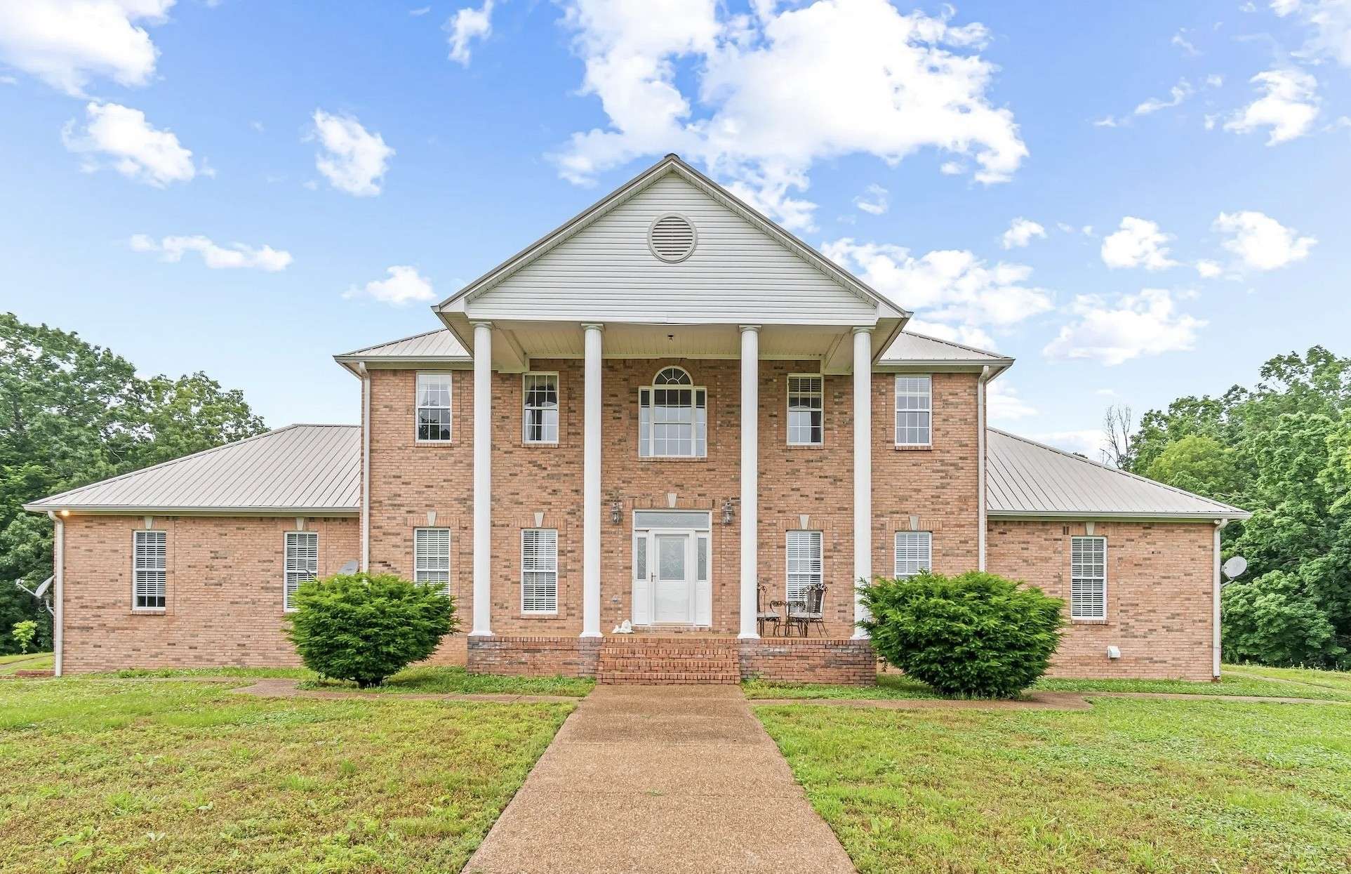 2800 Dunlap Rd, Duck River, TN 38454