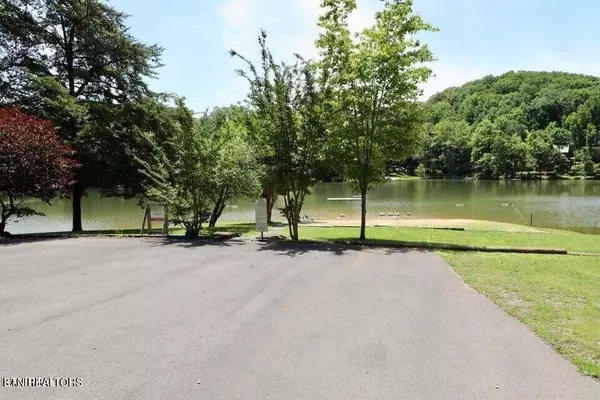 Madisonville, TN 37354,157 Laurel Lake Circle