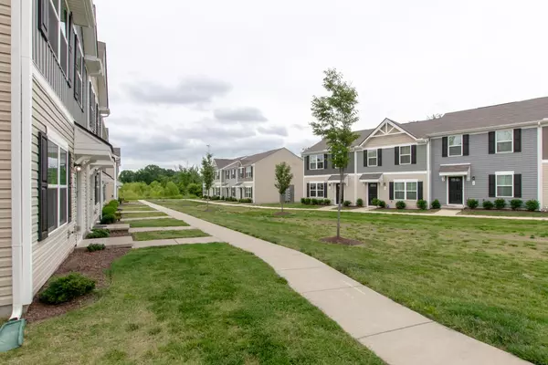 Nashville, TN 37207,2935 Winterberry Dr #33