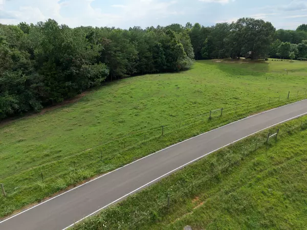 Spencer, TN 38585,1 Barlow Rd #W