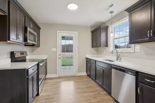 Clarksville, TN 37042,146 Irish Hills
