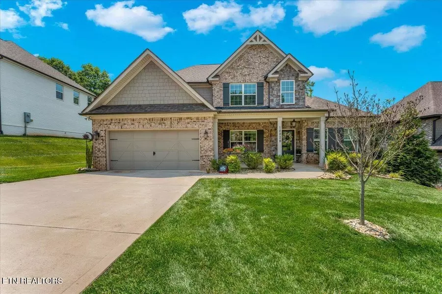 10028 Castleglen Lane, Knoxville, TN 37922