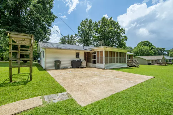 Collinwood, TN 38450,106 W Ryan St