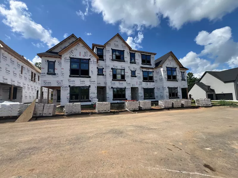 2060 Conductor Ln, Thompsons Station, TN 37179