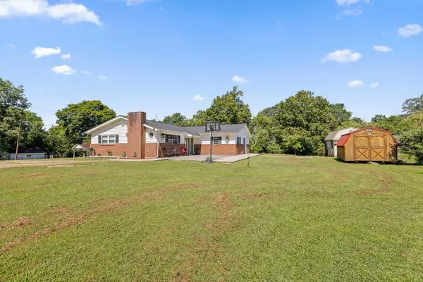 Charleston, TN 37310,199 NE Bates Street