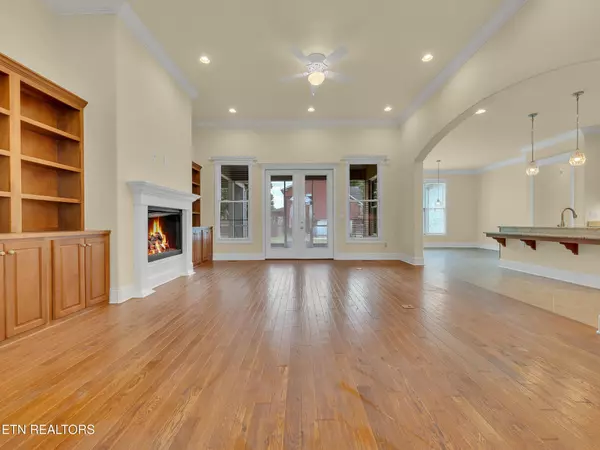 Lenoir City, TN 37771,359 Biscayne Drive