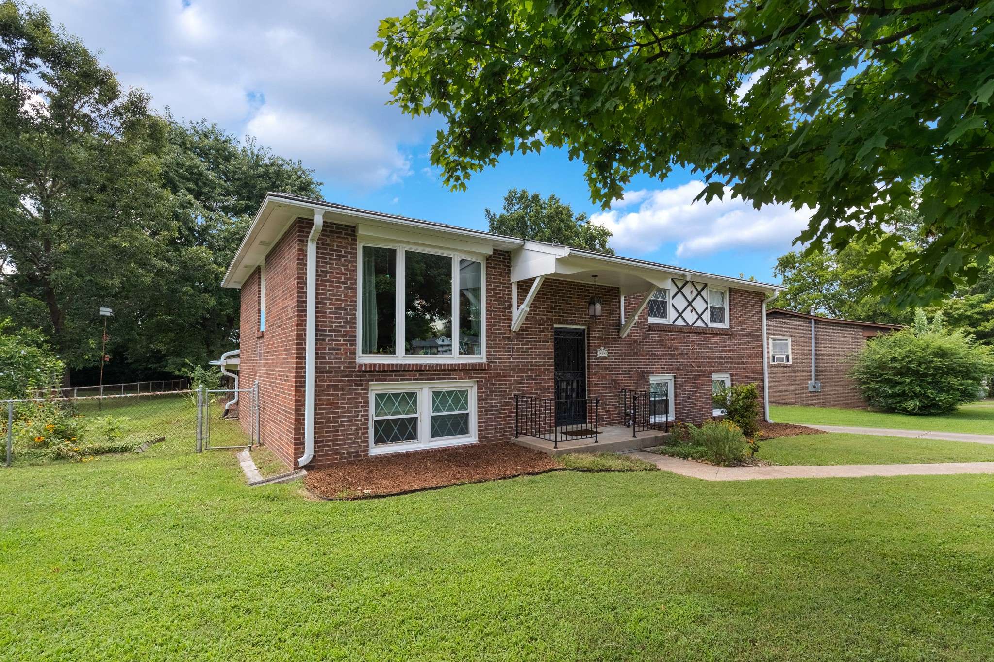 Hermitage, TN 37076,424 Harwell Dr