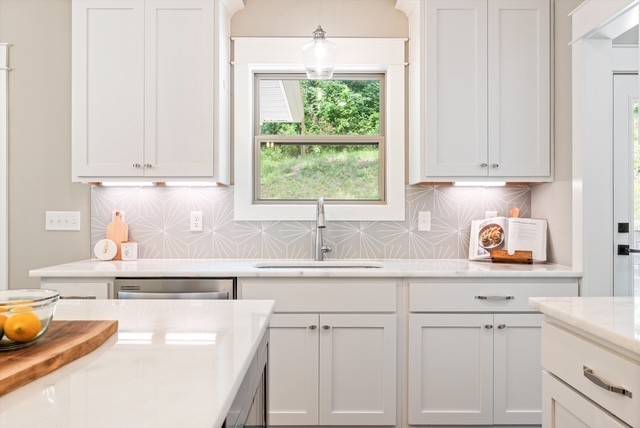 Nashville, TN 37221,7161 Still Spring Hollow Dr