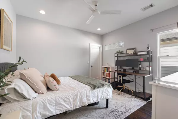 Nashville, TN 37208,1727B Pecan St