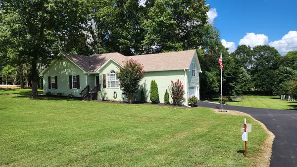 Castalian Springs, TN 37031,5120 Highway 231 #S