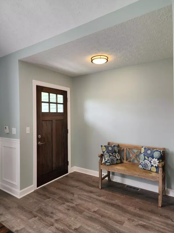 Castalian Springs, TN 37031,5120 Highway 231 #S