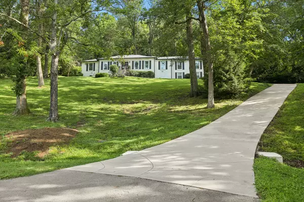 Brentwood, TN 37027,607 Forest Park Dr