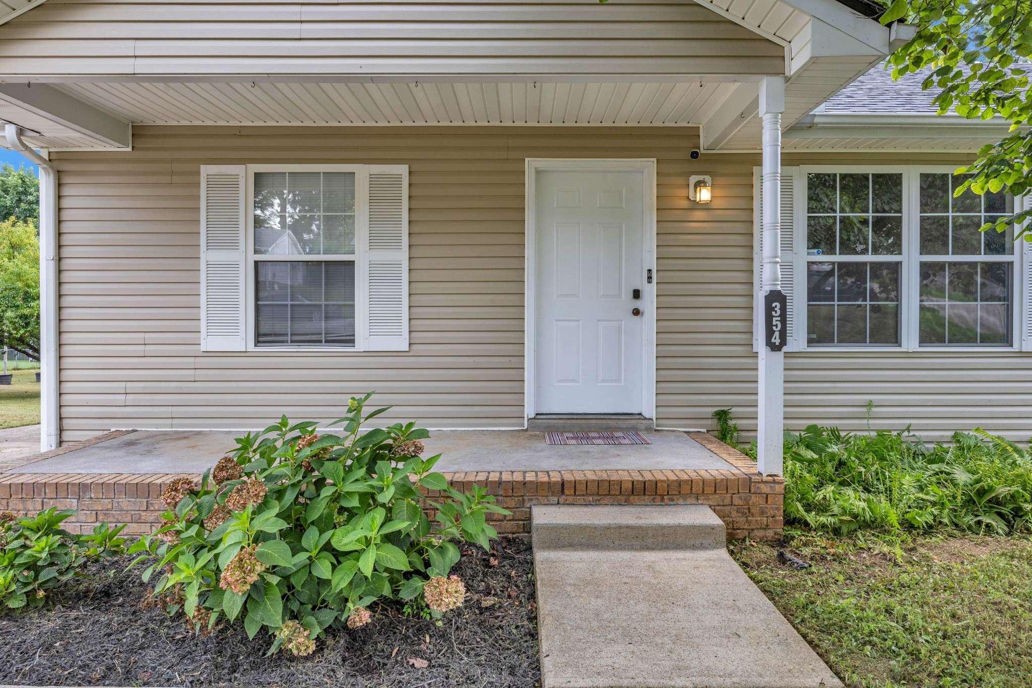Clarksville, TN 37042,354 Donna Dr