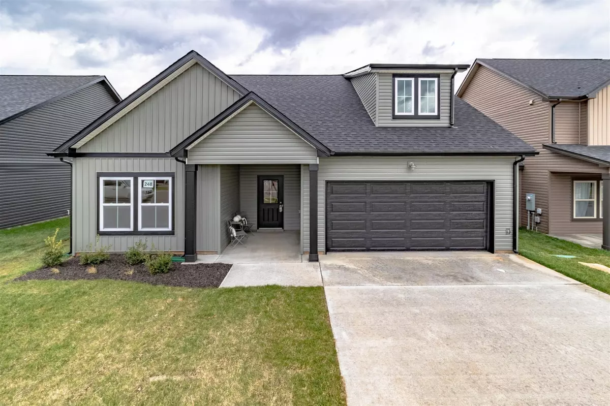 Clarksville, TN 37040,1145 Eagles Bluff Dr