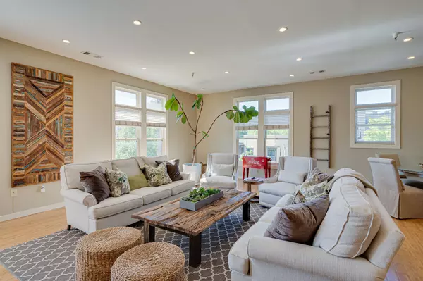 Nashville, TN 37212,1706 18th Ave #S #315