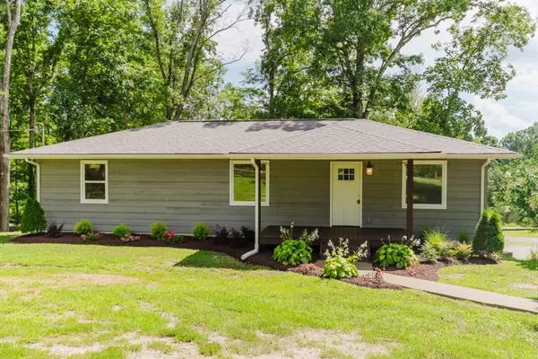 421 Westview Rd, White Bluff, TN 37187