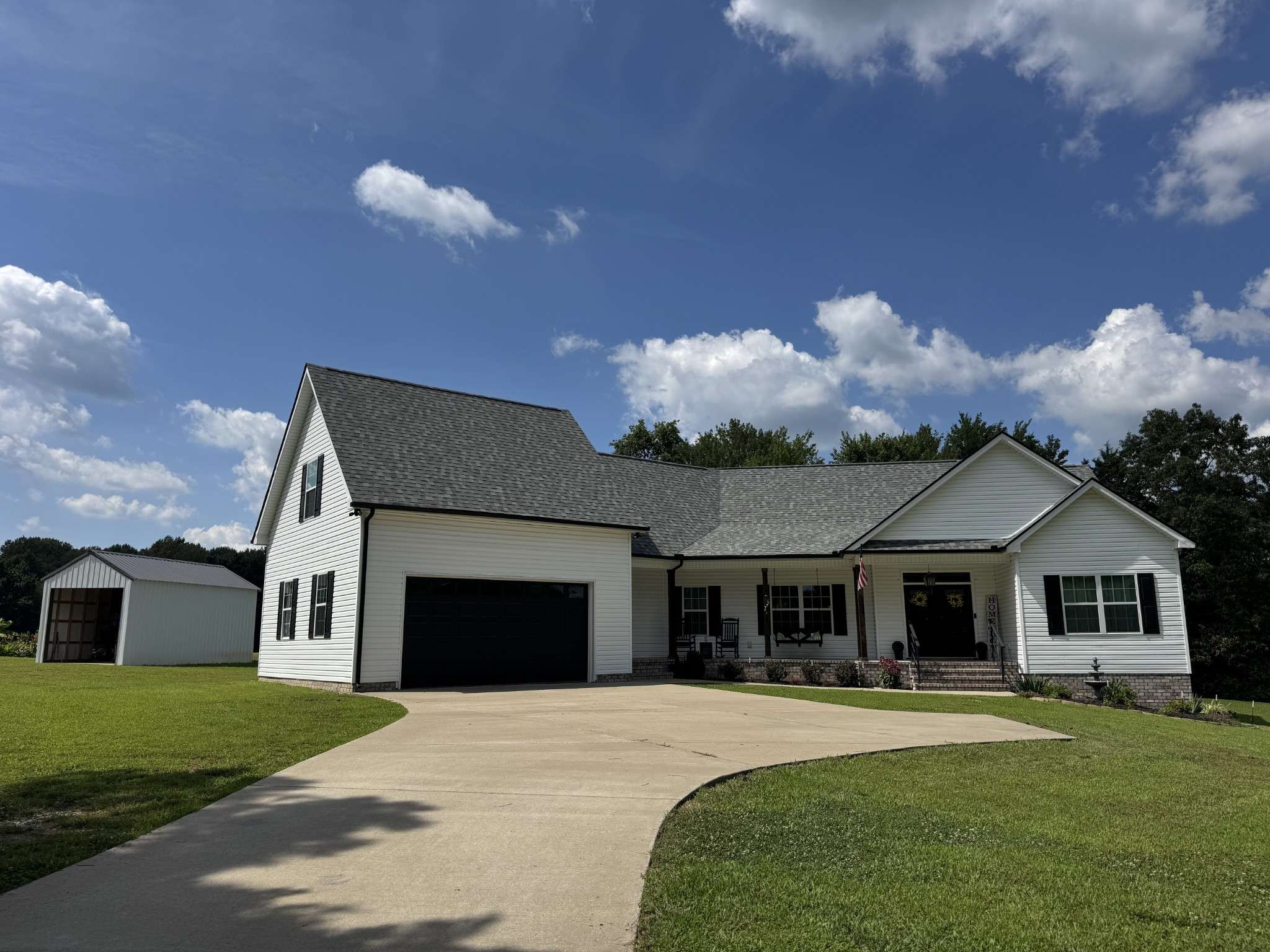 1041 Hayshed Rd, Dickson, TN 37055
