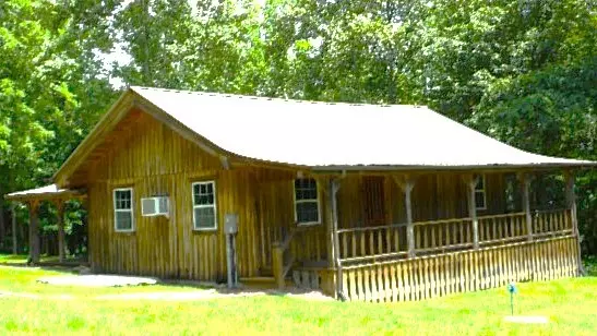 925 Collins Rd, Red Boiling Springs, TN 37150