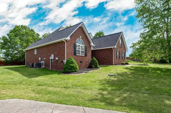 Murfreesboro, TN 37129,116 Winter Wood Dr #N