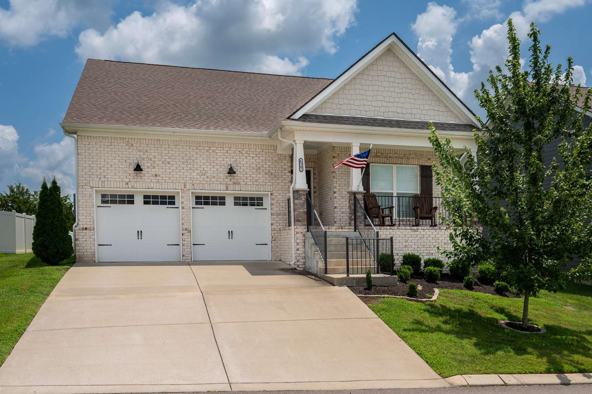 627 Castle Rd, Mount Juliet, TN 37122