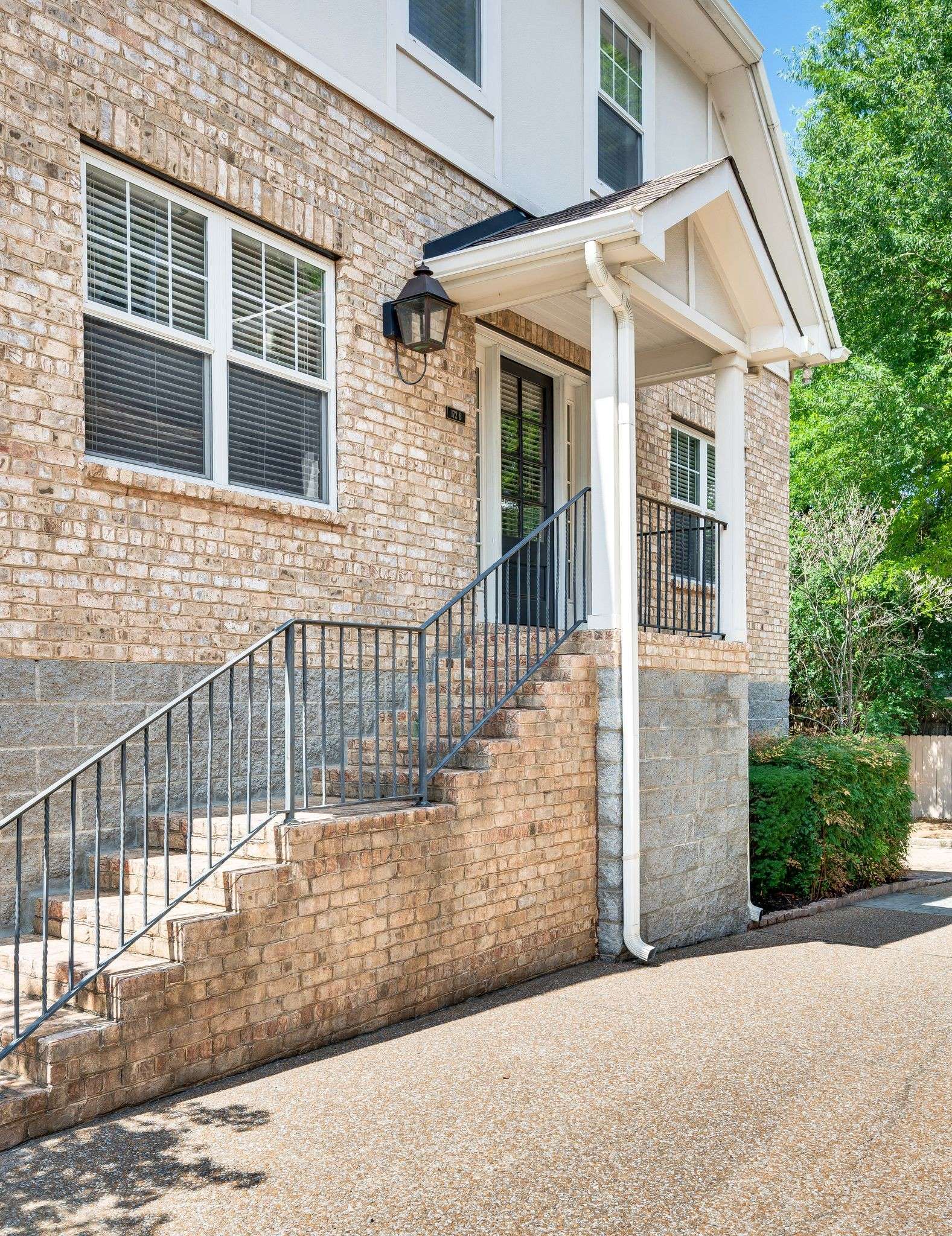 Nashville, TN 37205,172B Woodmont Blvd #B