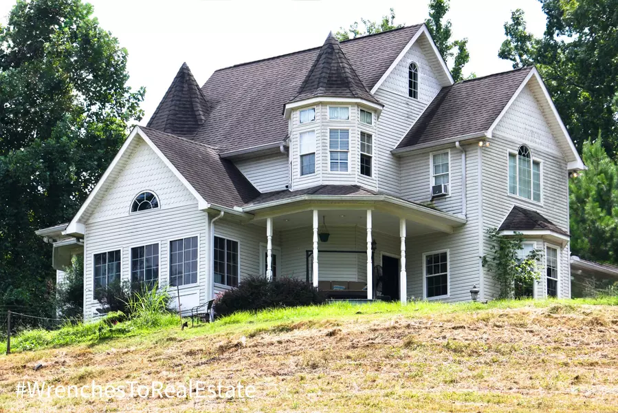 206 Collier Ave, Waverly, TN 37185