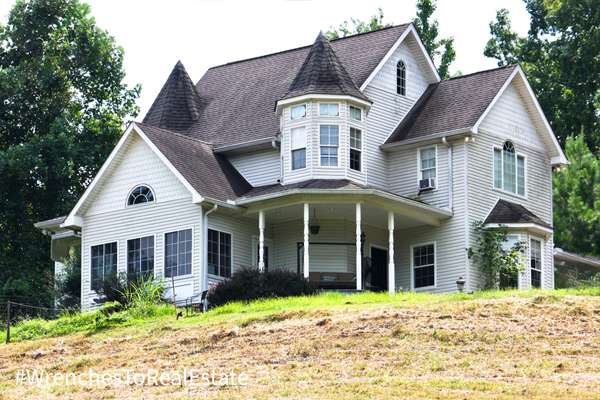 206 Collier Ave, Waverly, TN 37185